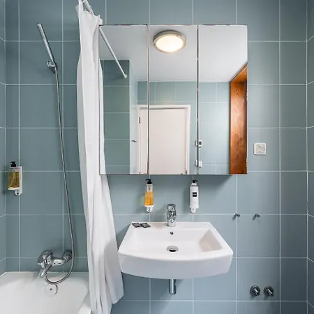 Guestready - Cosy In The Heart Of アパート ポルト